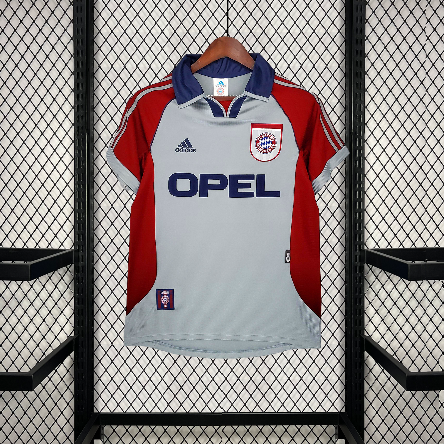 חולת כדורגל באירן מינכן רטרו 1999