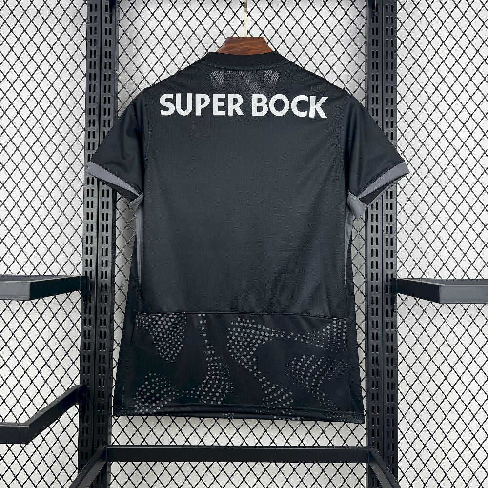 חולצת כדורגל ספורטינג ליסבון חוץ 2025/26