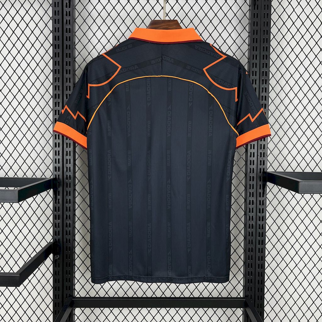 חולצת כדוגל רומא חוץ רטרו 1999