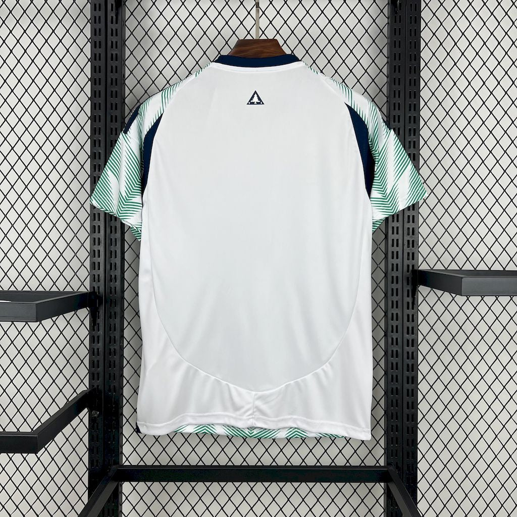 חולצת כדוגל ניו אינגלנד חוץ 2025/26 - תורגמן, פיינגולד